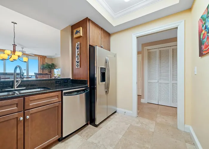 Indigo East Unit 1703e Holiday home *